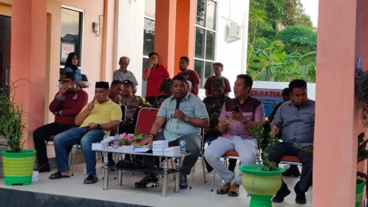 Gelar Reses di Kecamatan Kadia, Ketua DPRD Kota Kendari Subhan Dapat Aspirasi Peningkatan Infrastruktur Hingga Penerangan Lampu Jalan