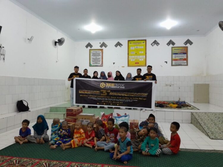 Rayakan Hari Jadi yang ke 3 Tahun, Beebox Santuni Anak Panti Asuhan Al Ikhlas Kendari