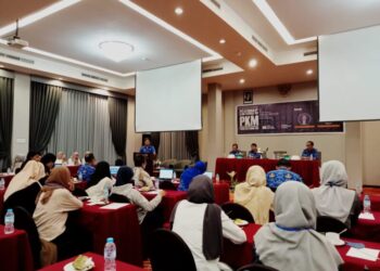 Fakultas Teknik UHO Kendari Latih Mahasiswa Tingkatkan Skil Penyusunan Proposal PKM