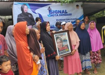 Dukungan Kepada Giona Nur Alam Terus Mengalir, Kini Giliran Warga Pemulung di Korumba Deklarasikan Dukungannya