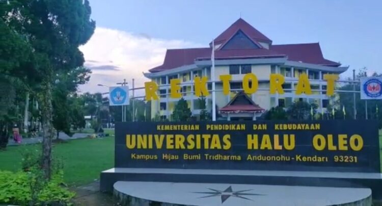 Tingkatkan Mutu SDM, FISIP UHO dan FISIP Unhas Jalin Kerjasama