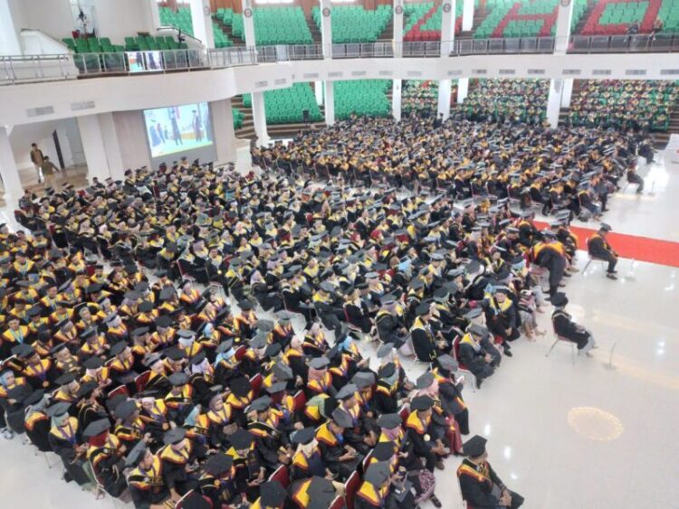 UHO Kendari Kembali Cetak Ribuan Alumni dalam Wisuda Gelombang Kedua Periode Januari-April 2023