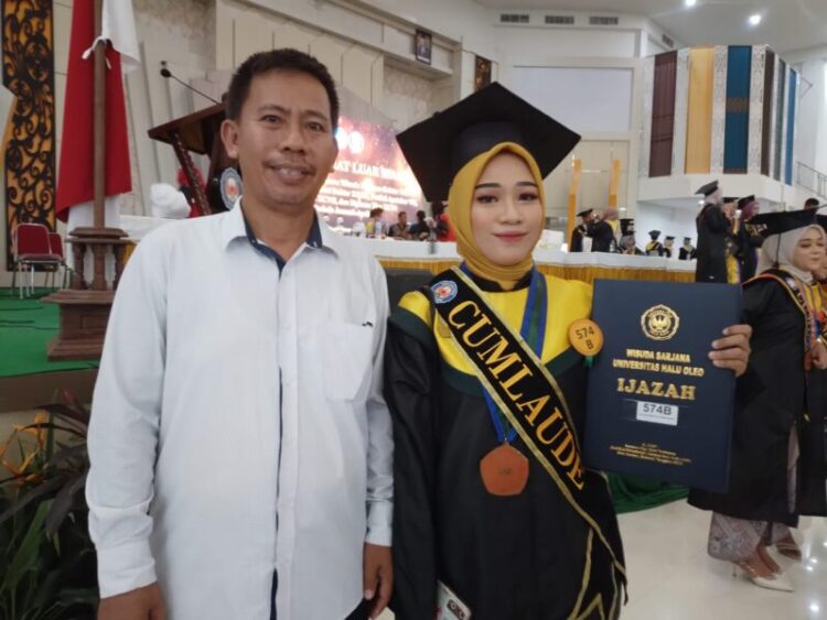 Raih IPK 3,94 Nur Rachmatiya Rosa Zahra Jadi Wisudawan Terbaik Gelombang Kedua UHO Kendari
