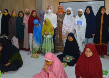 Bangkitkan Semangat Kebangsaan Anggota DPD RI Wa Ode Rabia Al Adawia Ridwan Sosialisasi Empat Pilar di Ponpes Attarbiyatussakilah Kendari