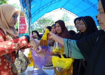 Stabilkan Harga, Disketapag Sultra Gelar Pasar Pangan Murah di Kota Kendari