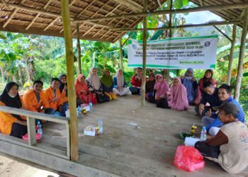 PKMI Faperta UHO Ajari Pengendalian Hama dan Penyakit Tanaman Ramah Lingkungan Berbasis Mikroba Hayati kepada Poktan Desa Mata Wolasi