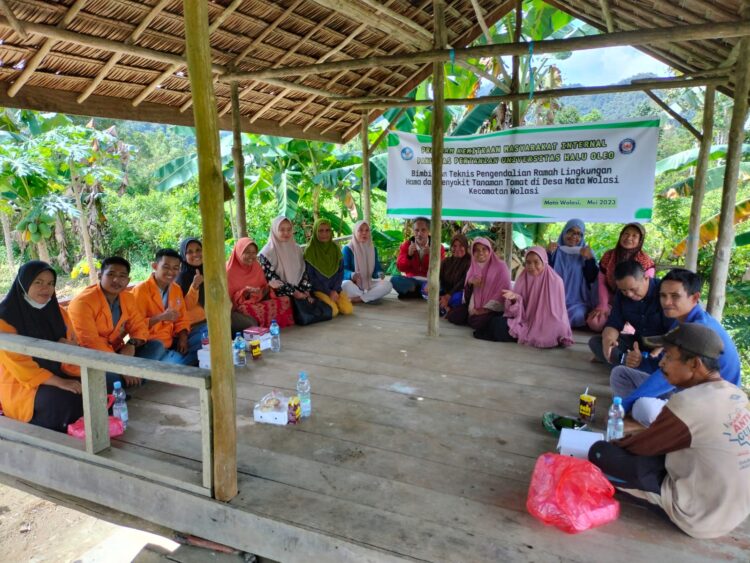 PKMI Faperta UHO Ajari Pengendalian Hama dan Penyakit Tanaman Ramah Lingkungan Berbasis Mikroba Hayati kepada Poktan Desa Mata Wolasi