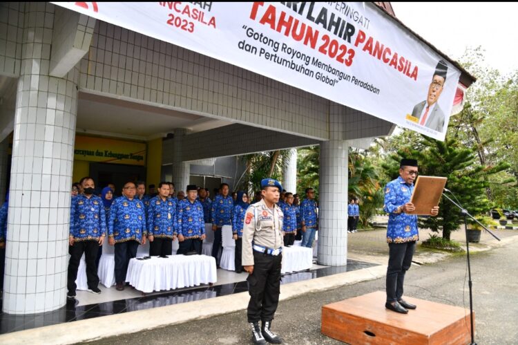Pimpin Upacara Peringatan Hari Lahir Pancasila, Rektor UHO Sampaikan ini