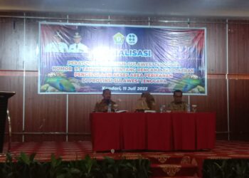 Kepala DKP La Ode Kardini Sampaikan Materi Kebijakan Penerapan Program dan kegiatan Pengelolaan Akses Area Perikanan (PAAP)  di Sultra