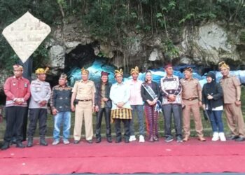 Festival Kaghati Kalope (Layang-layang) Peringatan Hari Jadi Desa Liangkabori ke-26 Resmi dibuka Staff Ahli Gubernur Sultra