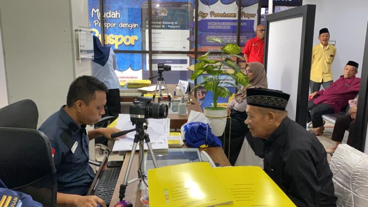 Peningkatan Pembuatan Paspor di Imigrasi di Dominasi Jamaah Umroh