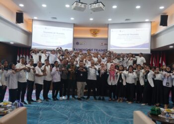 Kolaborasi Kadin Sultra dan BI Dorong Penerapan Transaksi Non Tunai Dengan Melatih 120 Pegawai Perumda Pasar Kendari