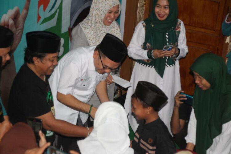PKB Sultra Gelar Tasyakuran Harlah PKB ke -25 Bersama Anak Yatim