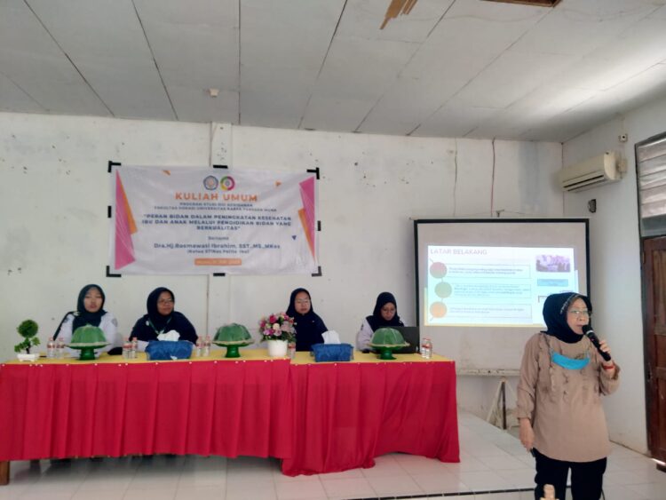 Ketua STIKES Pelita Ibu Jadi Pemateri Kuliah Umum Kebidanan di Universitas Karya Persada Muna