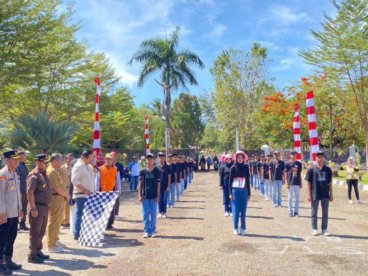 Kemeriahan Gerak Jalan Indah Kategori Umum Dibuka Langsung Bupati Muna LM Rusman Emba