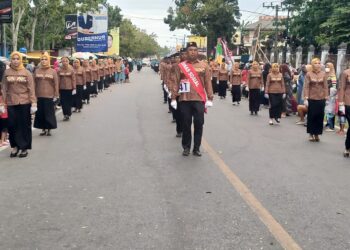 Dinas Sosial Meriahkan Gerak Jalan Indah Kategori OPD dan Majelis Ta’lim