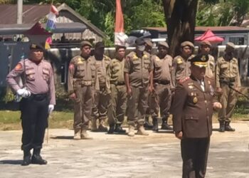 Kajari Muna jadi Inspektur Upacara Ziarah dan Tabur Bunga di TMP Watuputih, yang di Hadiri Bupati Muna, Forkopimda dan Kepala OPD