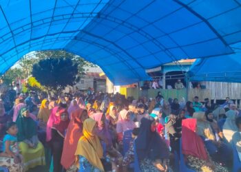 Luar Biasa Antusias Warga Desa Kombikuno, Tangkumaho, Umba dan Latawe Menyambut Kedatangan La Ode Darwin