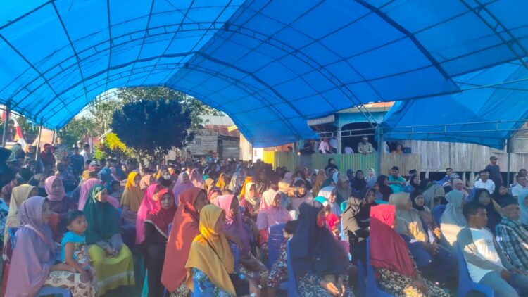 Luar Biasa Antusias Warga Desa Kombikuno, Tangkumaho, Umba dan Latawe Menyambut Kedatangan La Ode Darwin
