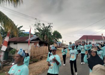 Panitia Pemilihan Kecamatan Meriahkan Jalan Santai dalam acara Festival Kondongia Maju 2023