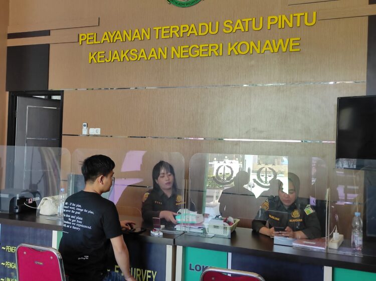 Resmi ditahan di Rutan Unaaha, Tersangka Perkara Pembakaran dan Intimidasi Karyawan PT ANA Oknum Kadis di Konut