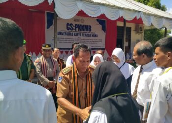 Hadiri Pembukaan PKKMB Universitas Karya Persada Muna, ini Pesan Asisten III Pemkab Muna