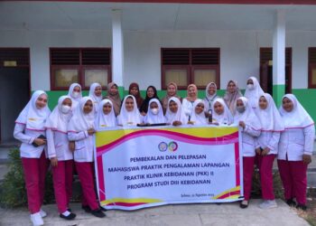 Universitas Karya Persada Muna Lepas Mahasiswi D-III Kebidanan melaksanakan Praktik Klinik Kebidanan di RSUD Kota Kendari