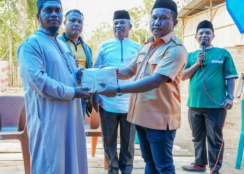 Kepedulian La Ode Darwin Berikan Bantuan Pembangunan Mushola dan Asrama Putri di Ponpes Darul Mukhlisin Ansani Senilai Rp 85 Juta
