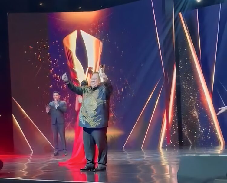 Kadin Sultra Dapat Penghargaan Indonesia Awards 2023 Atas Inisiatif Akselerasi Ekonomi Daerah Melalui pemberdayaan UMKM