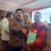 Wakil Bupati Muna Terima Sertifikat Aset Pemda Dari Menteri ATR/BPN RI