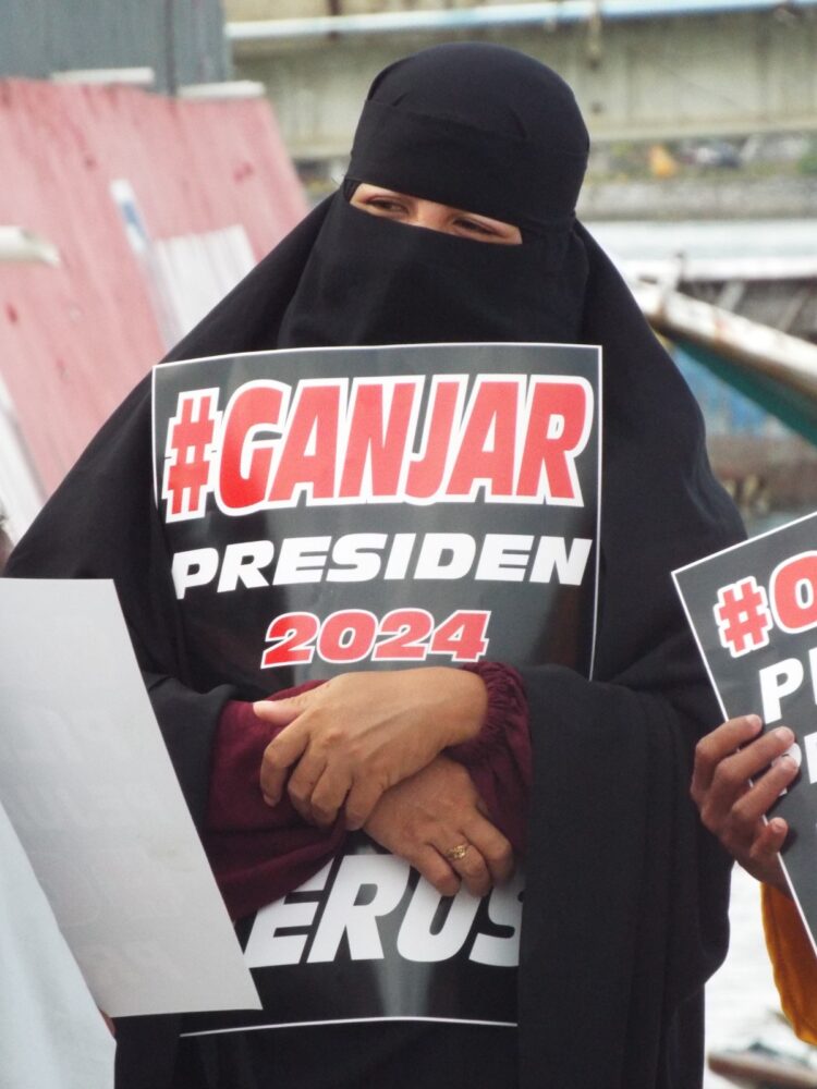 Idolakan Ganjar, Emak-emak di Kendari Deklarasi Dukung PKH dan BPNT Dilanjutkan