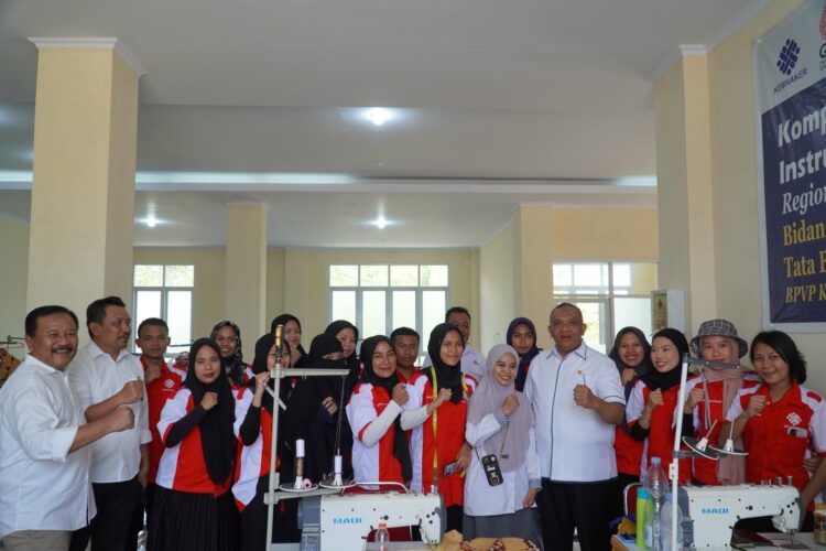 Wamen Kemnaker RI Kunker ke BPVP Kendari, Tinjau Proses Pelatihan Siswa