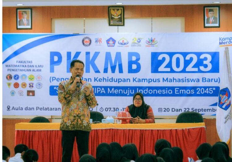 Barhim Berbagi Ilmu ke Mahasiswa UHO Kendari