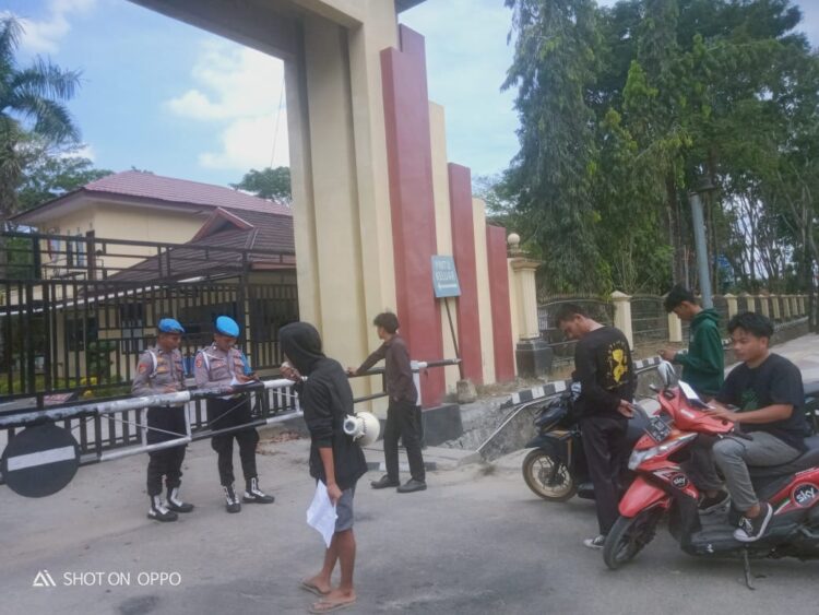 Aksi di Polda Sultra, FPM Minta Ditreskrimsus Usut Dugaan Penyalahgunaan BBM di Wakatobi