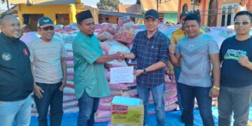 PT WIN Salurkan Ribuan Paket Sembako ke Masyarakat Lingkar Tambang Terdampak Inflasi
