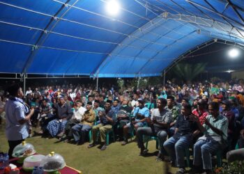 Intens Bertemu Warga, La Ode Darwin Semakin Yakin Tatap Pilkada Mubar 2024