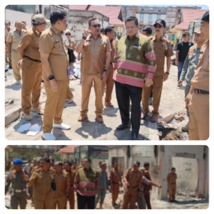 Tinjau Langsung Pasar Wakuru yang Terbakar, Bupati Muna Berharap Agar Pedagang Bisa Kembali Berjualan Seperti Biasanya