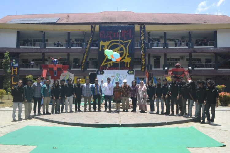 Wakil Dekan 3 FT-UHO Buka Kegiatan Peringatan Hari Listrik Nasional ke-78