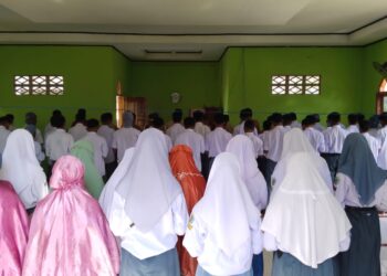 Bela Palestina, SMA dan SMK se Sultra Serentak Laksanakan Sholat Ghoib di Tiap Sekolah