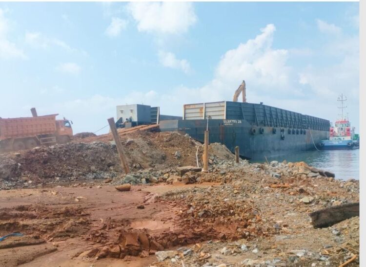 Penerbitan IUP PT Mining Maju Hingga Konflik Masyarakat, Kinerja ESDM Dipertanyakan