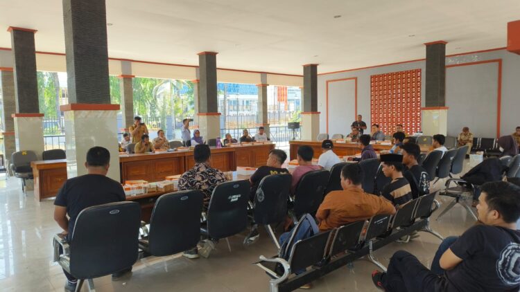 DPRD Sultra Mediasi Masalah Sopir Truck Di Konawe
