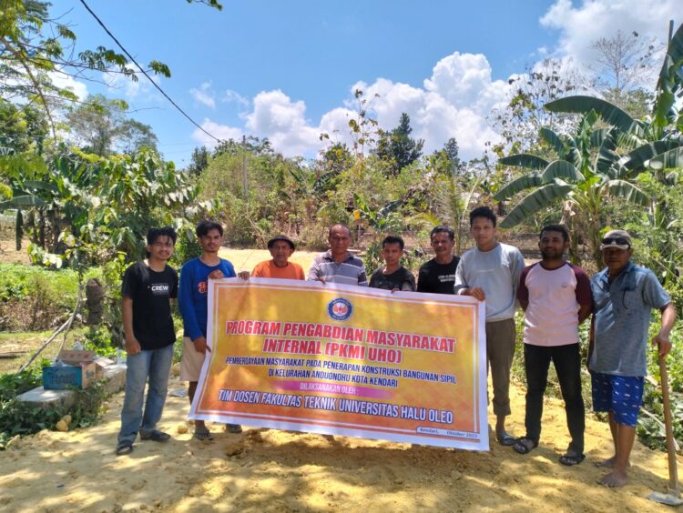 Tim Dosen Teknik Sipil UHO Lakukan Pengabdian Masyarakat Dengan Pembenahan Jalan Usaha Tani di Kelurahan Anduonohu