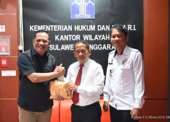 Kadin Sultra Bantu Pelaku Usaha Dengan Berikan Bantuan Pembuatan PNBP ke Kemenkumham