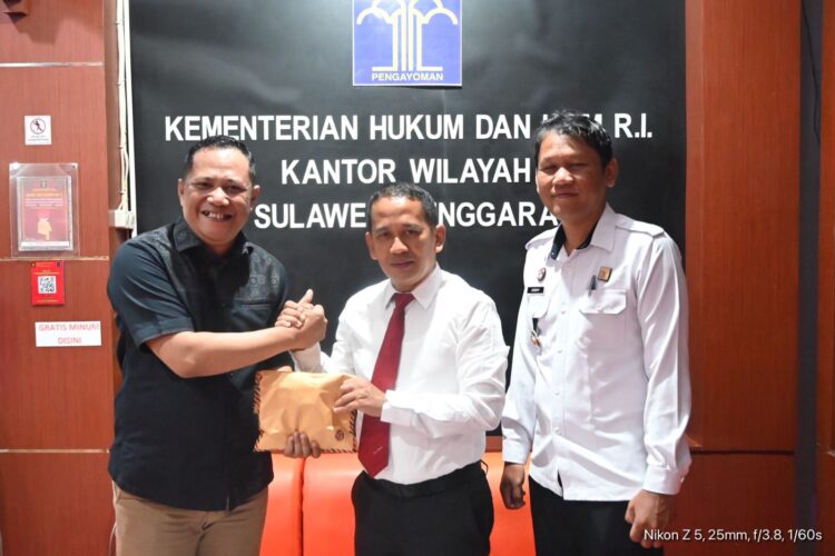Kadin Sultra Bantu Pelaku Usaha Dengan Berikan Bantuan Pembuatan PNBP ke Kemenkumham