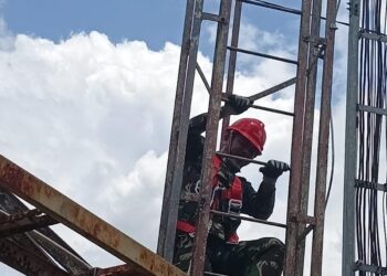 Membanggakan, Anggota Babinsa Kodim 1417 Kendari Gagalkan Percobaan Bunuh Diri