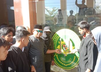 Diduga Tak Netral Dalam Memutus Sejumlah Kasus, PN Kendari di Geruduk Massa