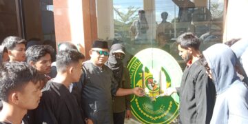 Diduga Tak Netral Dalam Memutus Sejumlah Kasus, PN Kendari di Geruduk Massa