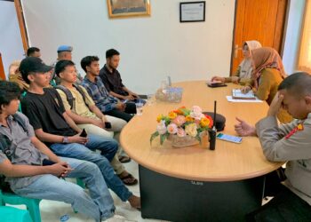 Dugaan Kekerasan Seksual, Sejumlah Mahasiswa Datangi Kantor DP3A Minta Ikut Mengawal Kasus yang Bergulir di Polresta Kendari 
