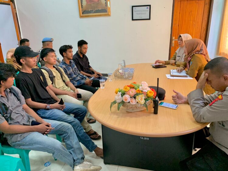 Dugaan Kekerasan Seksual, Sejumlah Mahasiswa Datangi Kantor DP3A Minta Ikut Mengawal Kasus yang Bergulir di Polresta Kendari