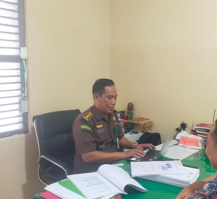 Sambangi Kejati Sultra, LAKI Minta Penambahan Keterangan Terkait Dugaan Korupsi PN Kendari
